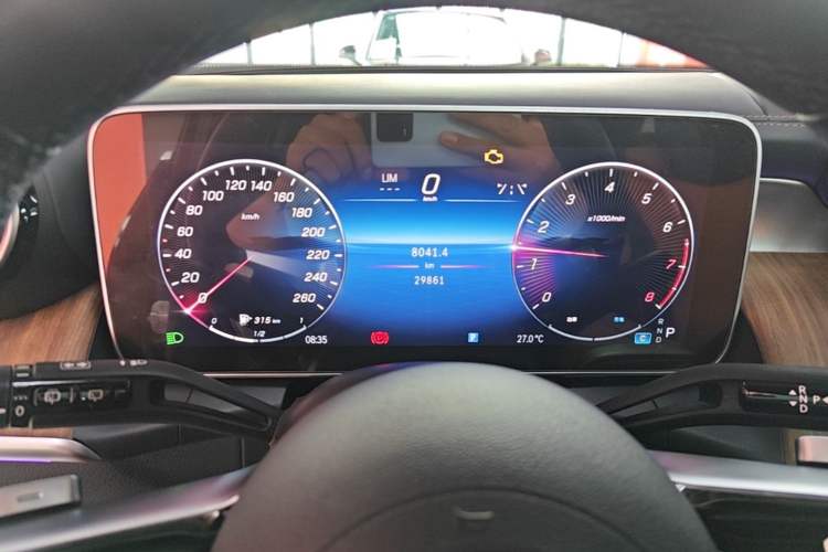 Used Mercedes-Benz GLC 2023 GLC 300 L 4MATIC Dynamic 7-Seater Instrument Cluster