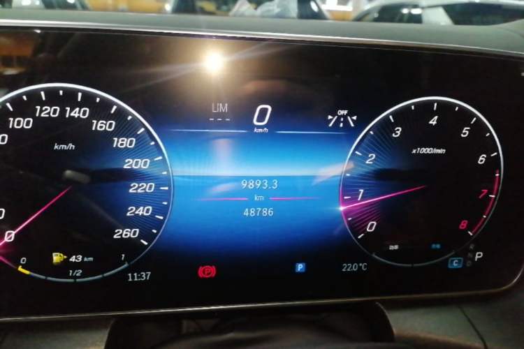 Used Mercedes-Benz GLC 2023 GLC 260 L 4MATIC Luxury 7-Seater Instrument Cluster