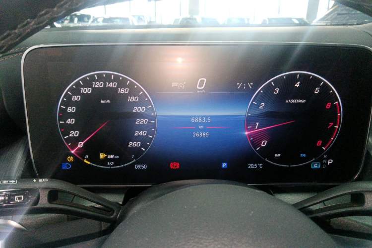 Used Mercedes-Benz GLC 2023 Facelift GLC 260 L 4MATIC Dynamic Version 5 Seats Instrument Cluster