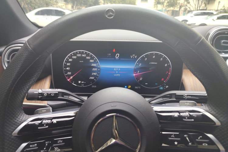 Used Mercedes-Benz GLC 2023 GLC 300 L 4MATIC Dynamic 7-Seater Instrument Cluster