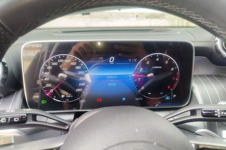 Used Mercedes-Benz GLC 2023 GLC 300 L 4MATIC Luxury 7-Seater Instrument Cluster