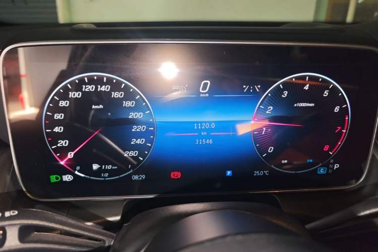 Used Mercedes-Benz GLC 2023 Facelifted GLC 300 L 4MATIC Luxury Version 5 Seats Instrument Cluster
