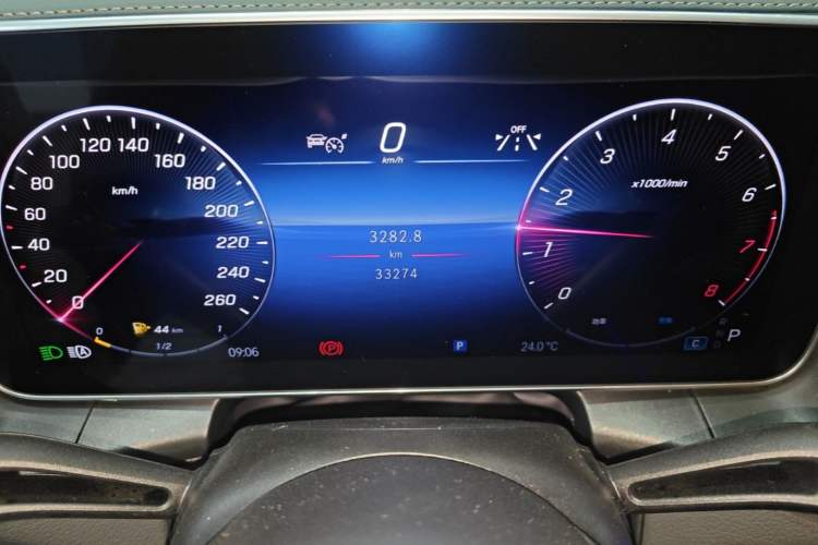 Used Mercedes-Benz GLC 2023 Refreshed GLC 300 L 4MATIC Dynamic Version 7-Seater Instrument Cluster