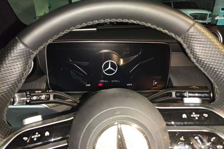 Used Mercedes-Benz GLC 2023 GLC 260 L 4MATIC Luxury 7-Seater Instrument Cluster
