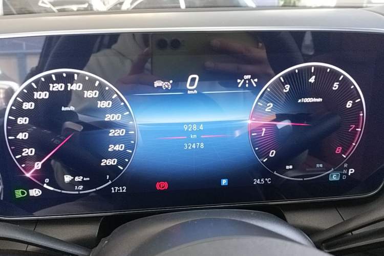 Used Mercedes-Benz GLC 2023 GLC 260 L 4MATIC Luxury Model 5 Seats Instrument Cluster