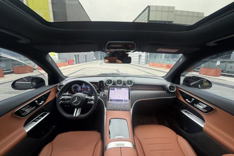 Used Mercedes-Benz GLC 2023 Refreshed GLC 300 L 4MATIC Dynamic Version 7-Seater Interior 1