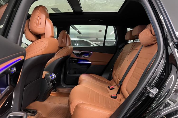 Used Mercedes-Benz GLC 2023 Refreshed GLC 300 L 4MATIC Dynamic Edition 5 Seats Interior 10