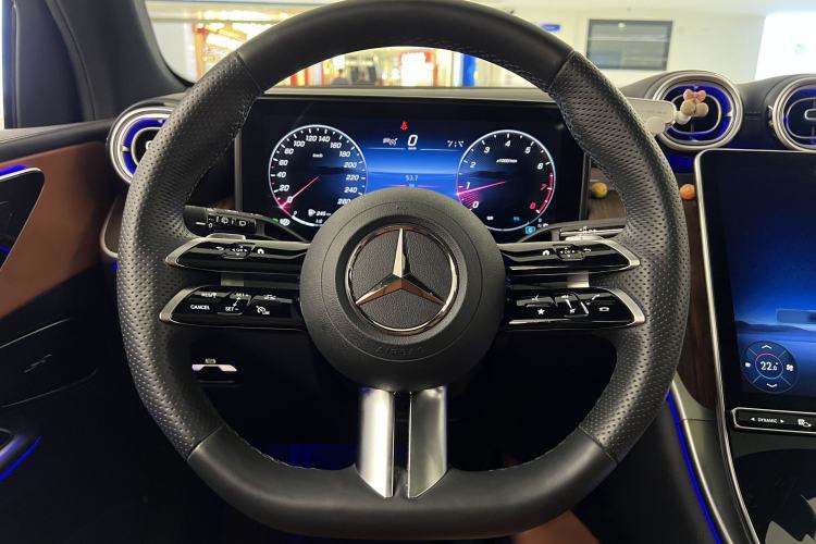 Used Mercedes-Benz GLC 2023 Refreshed GLC 300 L 4MATIC Dynamic Edition 5 Seats Interior 2