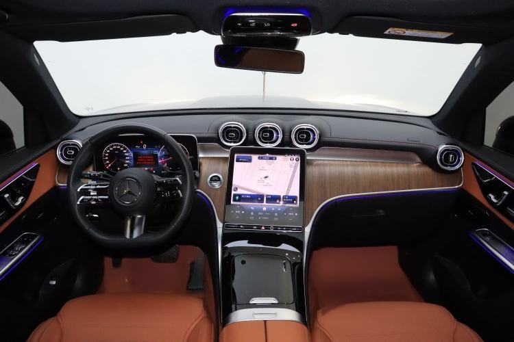 Used Mercedes-Benz GLC 2023 GLC 300 L 4MATIC Dynamic Edition 5-seater Interior 5