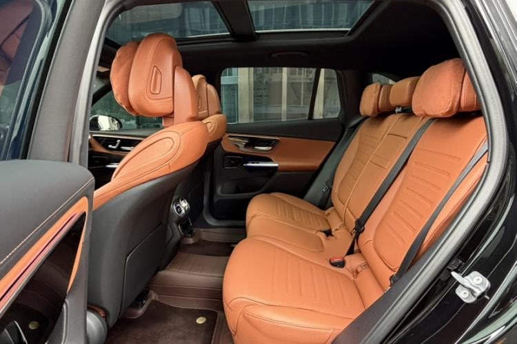 Used Mercedes-Benz GLC 2023 GLC 300 L 4MATIC Dynamic Edition 5-seater Interior 5