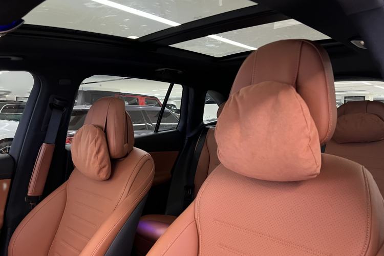 Used Mercedes-Benz GLC 2023 Refreshed GLC 300 L 4MATIC Dynamic Edition 5 Seats Interior 9