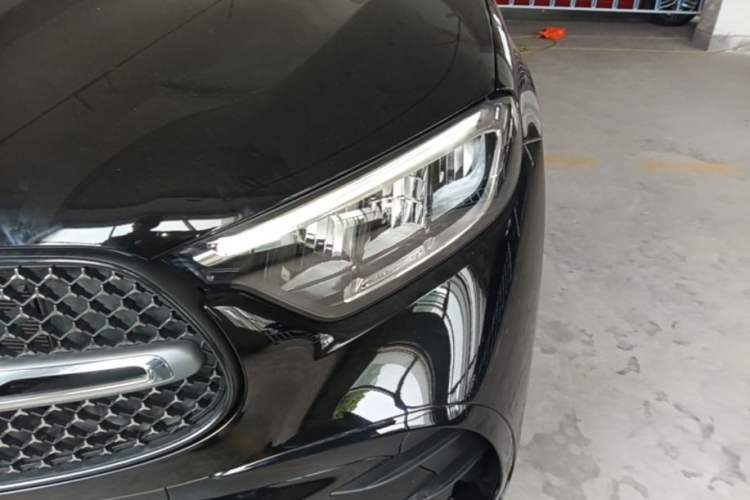 Used Mercedes-Benz GLC 2023 Facelift GLC 260 L 4MATIC Luxury Version 5 Seats Left Front Headlight