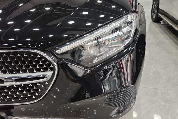 Used Mercedes-Benz GLC 2023 Facelift GLC 260 L 4MATIC Dynamic Version 5 Seats Left Front Headlight