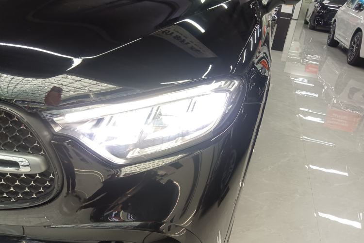 Used Mercedes-Benz GLC 2023 Facelift GLC 260 L 4MATIC Luxury Version 7-Seater Left Front Headlight