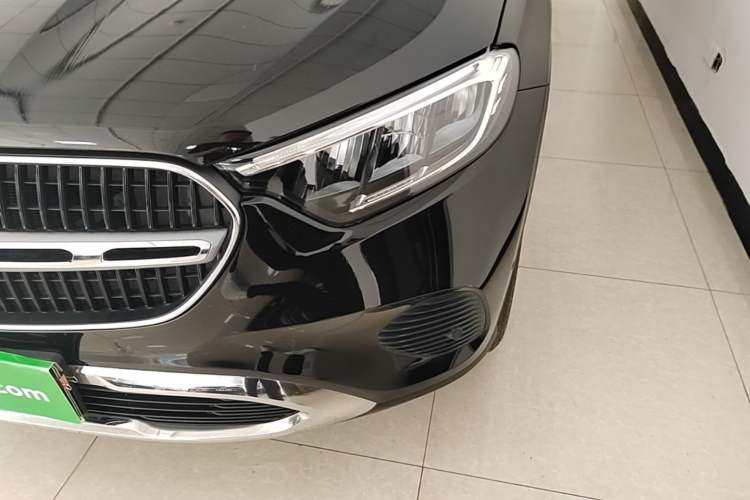 Used Mercedes-Benz GLC 2023 Facelift GLC 260 L 4MATIC Dynamic Version 5 Seats Left Front Headlight