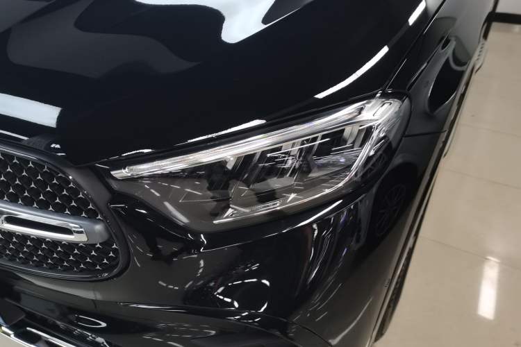 Used Mercedes-Benz GLC 2023 Facelift GLC 260 L 4MATIC Luxury Version 7-Seater Left Front Headlight