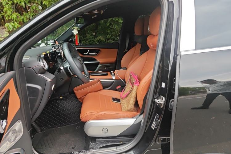Used Mercedes-Benz GLC 2023 GLC 260 L 4MATIC Luxury 7-Seater Left Front Seat