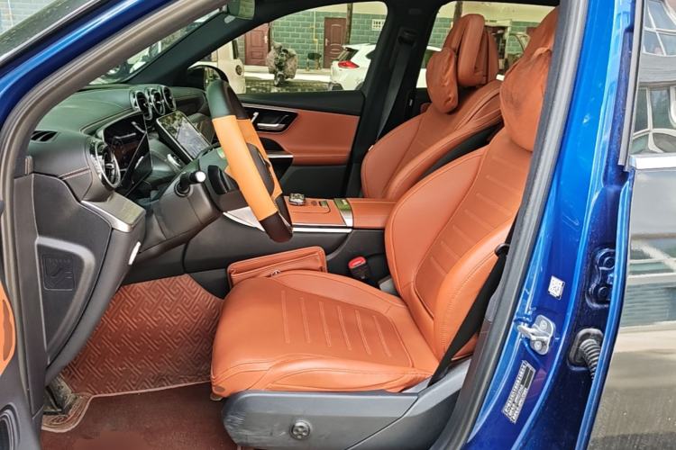 Used Mercedes-Benz GLC 2023 GLC 260 L 4MATIC Dynamic Edition 7-seater Left Front Seat