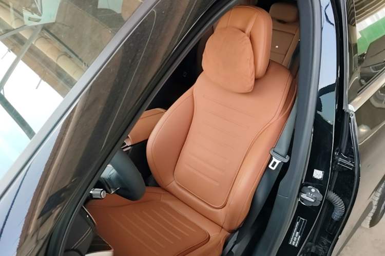 Used Mercedes-Benz GLC 2023 Facelift GLC 260 L 4MATIC Dynamic Version 5 Seats Left Front Seat