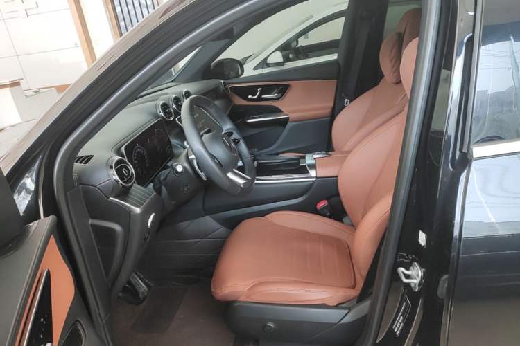 Used Mercedes-Benz GLC 2023 GLC 300 L 4MATIC Dynamic Edition 5-seater Left Front Seat