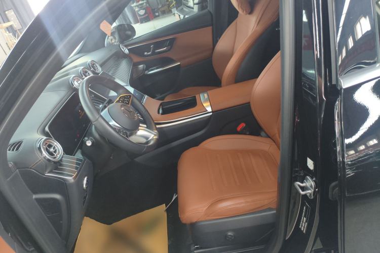 Used Mercedes-Benz GLC 2023 GLC 260 L 4MATIC Dynamic Edition 5-seater Left Front Seat