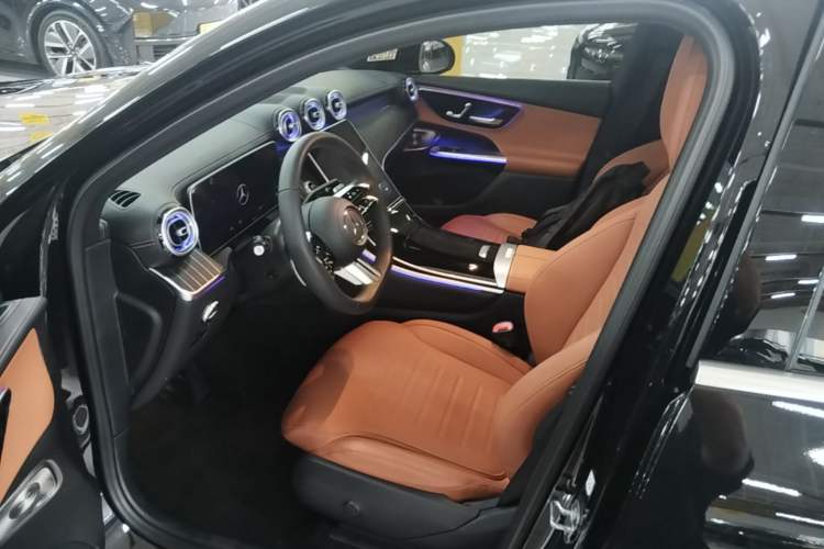Used Mercedes-Benz GLC 2023 GLC 300 L 4MATIC Dynamic 7-Seater Left Front Seat