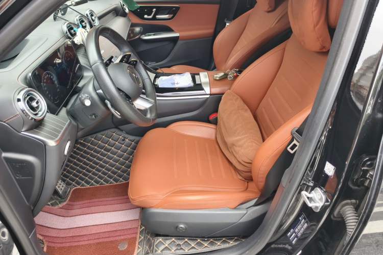 Used Mercedes-Benz GLC 2023 GLC 300 L 4MATIC Luxury 7-Seater Left Front Seat