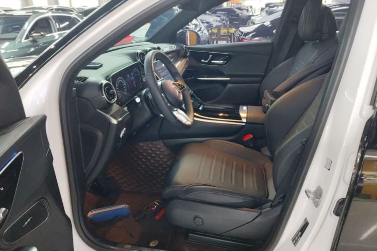 Used Mercedes-Benz GLC 2023 GLC 260 L 4MATIC Dynamic Edition 5-seater Left Front Seat