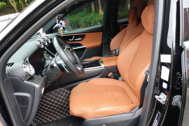 Used Mercedes-Benz GLC 2023 GLC 300 L 4MATIC Dynamic Edition 5-seater Left Front Seat