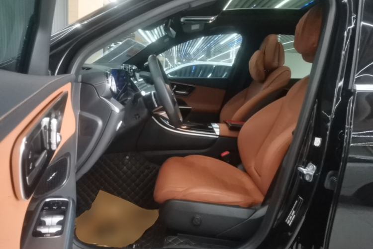 Used Mercedes-Benz GLC 2023 GLC 260 L 4MATIC Luxury Model 5 Seats Left Front Seat