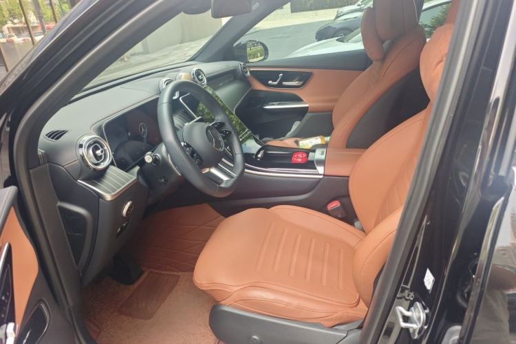 Used Mercedes-Benz GLC 2023 Refreshed GLC 300 L 4MATIC Dynamic Edition 5 Seats Left Front Seat