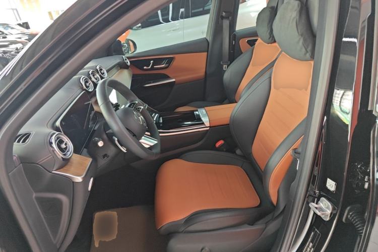 Used Mercedes-Benz GLC 2023 GLC 300 L 4MATIC Dynamic 7-Seater Left Front Seat
