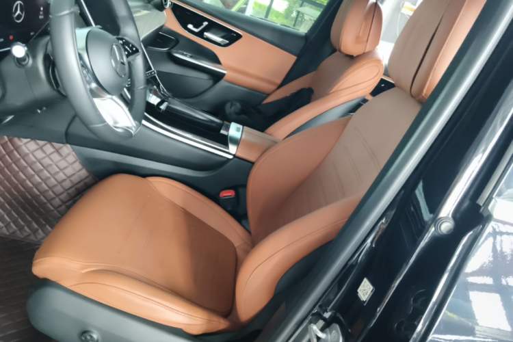 Used Mercedes-Benz GLC 2023 GLC 260 L 4MATIC Dynamic Edition 5-seater Left Front Seat