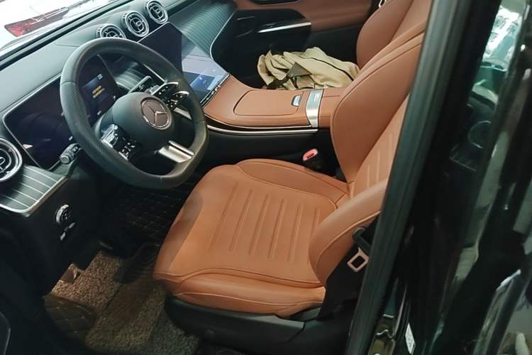 Used Mercedes-Benz GLC 2023 GLC 300 L 4MATIC Dynamic Edition 5-seater Left Front Seat