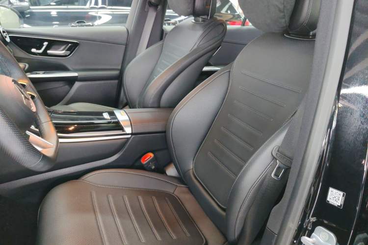 Used Mercedes-Benz GLC 2023 GLC 300 L 4MATIC Luxury Model 5 Seats Left Front Seat