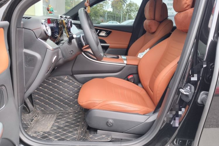 Used Mercedes-Benz GLC 2023 Refreshed GLC 300 L 4MATIC Dynamic Version 7-Seater Left Front Seat