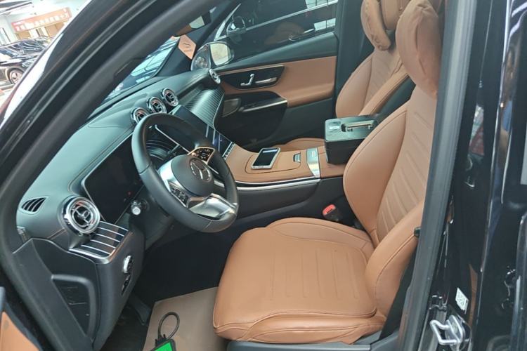 Used Mercedes-Benz GLC 2023 GLC 260 L 4MATIC Dynamic Edition 5-seater Left Front Seat