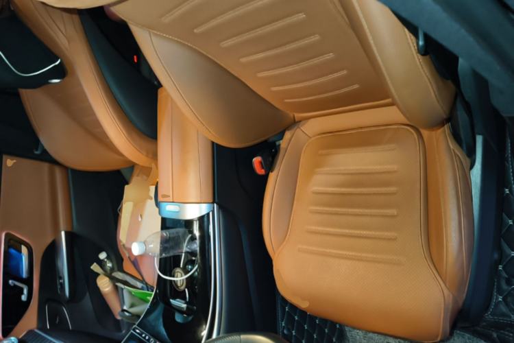 Used Mercedes-Benz GLC 2023 Refreshed GLC 300 L 4MATIC Dynamic Edition 5 Seats Left Front Seat