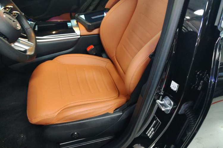 Used Mercedes-Benz GLC 2023 Refreshed GLC 300 L 4MATIC Dynamic Edition 5 Seats Left Front Seat