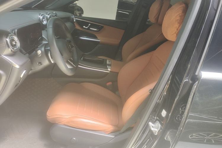 Used Mercedes-Benz GLC 2023 GLC 260 L 4MATIC Luxury Model 5 Seats Left Front Seat