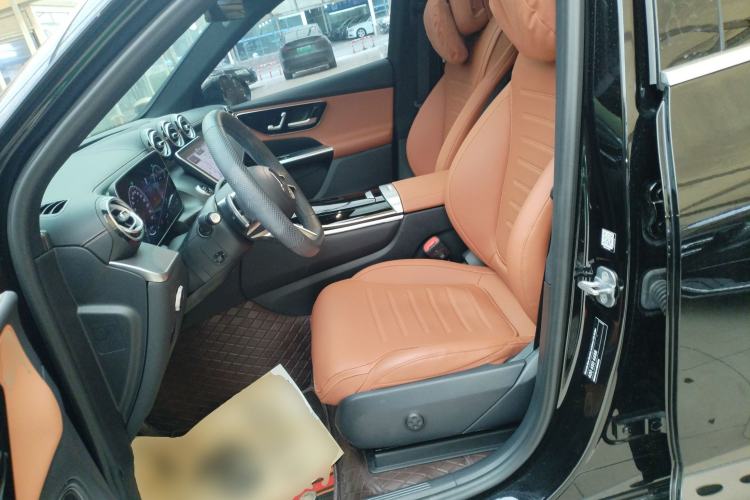 Used Mercedes-Benz GLC 2023 GLC 260 L 4MATIC Luxury 7-Seater Left Front Seat