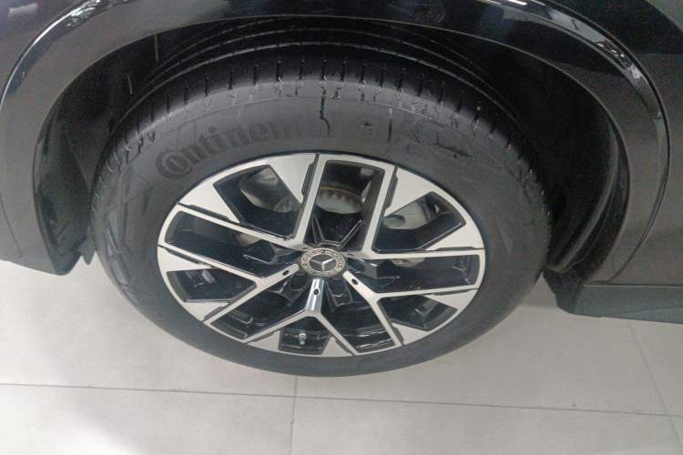Used Mercedes-Benz GLC 2023 Facelift GLC 260 L 4MATIC Dynamic Version 5 Seats Left Front Wheel Hub