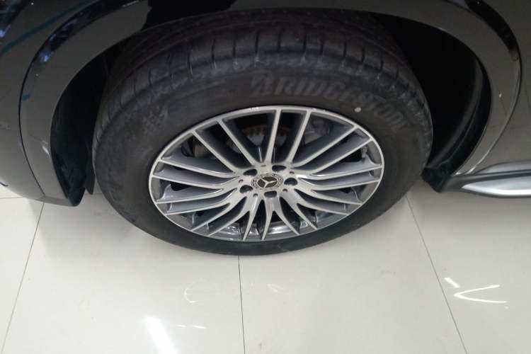 Used Mercedes-Benz GLC 2023 Refreshed GLC 300 L 4MATIC Dynamic Edition 5 Seats Left Front Wheel Hub