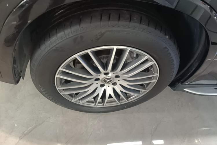 Used Mercedes-Benz GLC 2023 Refreshed GLC 300 L 4MATIC Dynamic Edition 5 Seats Left Front Wheel Hub