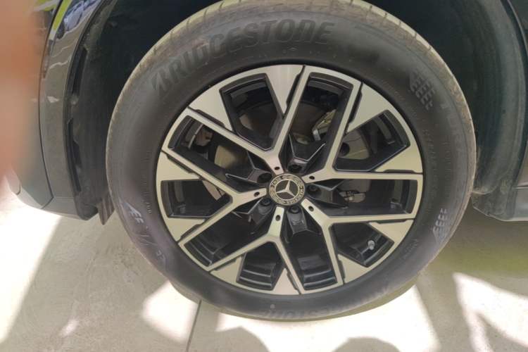 Used Mercedes-Benz GLC 2023 Facelift GLC 260 L 4MATIC Dynamic Version 5 Seats Left Front Wheel Hub