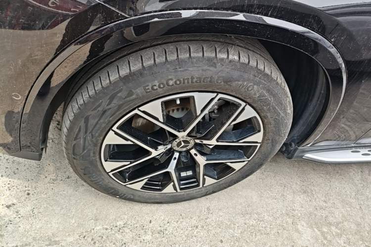 Used Mercedes-Benz GLC 2023 Facelift GLC 260 L 4MATIC Luxury Version 5 Seats Left Front Wheel Hub
