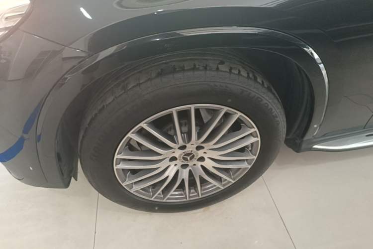 Used Mercedes-Benz GLC 2023 Refreshed GLC 300 L 4MATIC Dynamic Edition 5 Seats Left Front Wheel Hub
