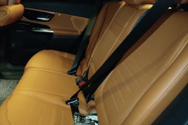 Used Mercedes-Benz GLC 2023 Facelift GLC 260 L 4MATIC Luxury Version 7-Seater Left Rear Seat