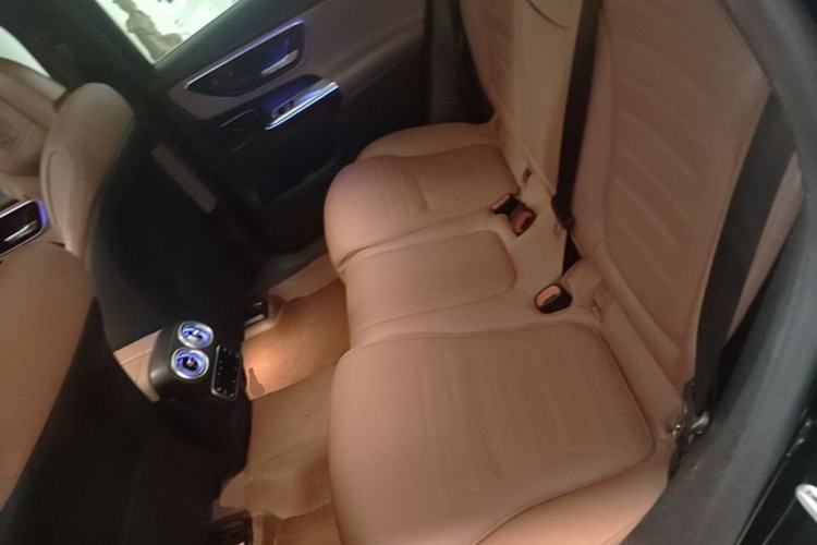 Used Mercedes-Benz GLC 2023 Refreshed GLC 300 L 4MATIC Dynamic Edition 5 Seats Left Rear Seat