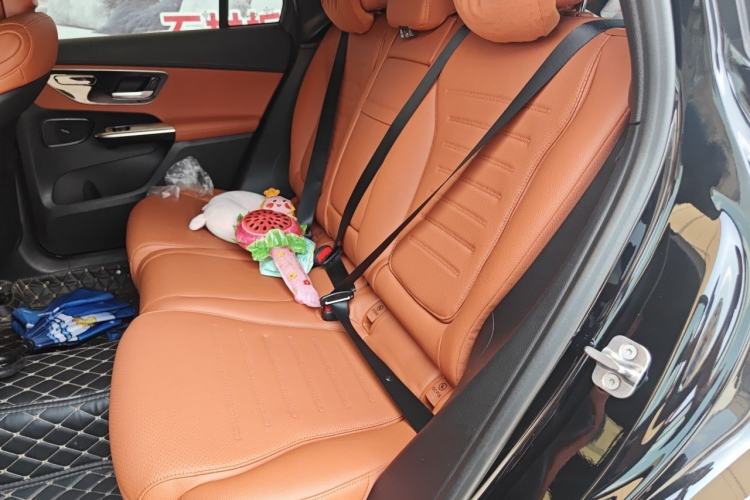 Used Mercedes-Benz GLC 2023 GLC 260 L 4MATIC Dynamic Edition 5-seater Left Rear Seat